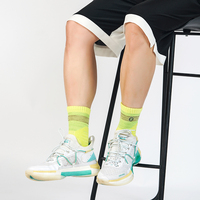 Logo brodé coloré Elite Basketball Hommes Terry Running Chaussettes personnalisées Sports