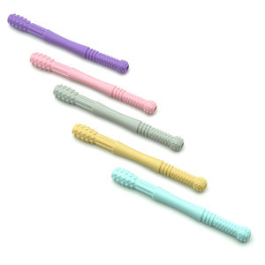 Massaggiagengive in silicone morbido per neonati e bambini piccoli - Giocattolo da masticare riutilizzabile senza BPA, facile da impugnare, con massaggiatore per le gengive, unisex - Product Image 1