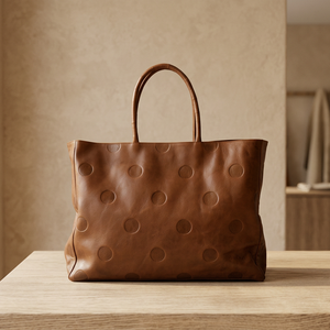 Pochette de mode pour femme en cuir véritable marron de qualité supérieure, fermeture éclair durable, imperméable, bandoulière amovible, 1L - Product Image 1