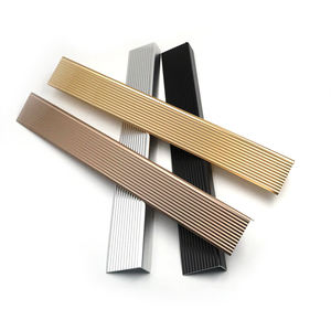 Plinthe en aluminium sans couture Design spécial <span class=keywords><strong>Clip</strong></span> Joints cachés Plus esthétique - Product Image 1