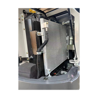 Excavatrice sur chenilles ZOOMLION ZE60E-10 utilisée en stock avec matériau élevé