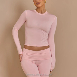 Biểu Tượng Tùy Chỉnh 2 Mảnh Loungwear Cộng Với Kích Thước Cơ Bản Rắn Của Phụ Nữ Cơ Bản Màu Hồng Dài Tay Áo <span class=keywords><strong>Crop</strong></span> Top Và Gấp Trên Flare Yoga Quần Set - Product Image 4