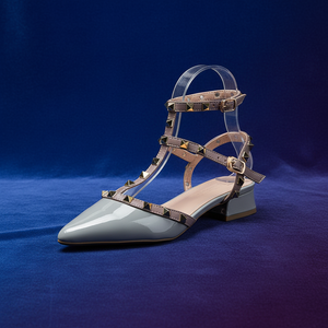 Sandalias de tacón alto para mujer, estilo nuevo 2026, diseño de marca de moda, con remaches puntiagudos, en rojo, negro y rosa, zapatos casuales, talla grande 43 - Product Image 2