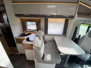 LA <span class=keywords><strong>MEJOR</strong></span> OFERTA Autocaravana de Lujo Dethleffs Trend T 6717 EB Usada para Acampar, Emisión Euro 5, Capacidad para 4-6 Personas, <span class=keywords><strong>Microondas</strong></span> - Product Image 5