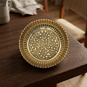 Assiette décorative ronde en métal avec incrustation dorée, gravure artisanale orientale, pour les fêtes - Product Image 5