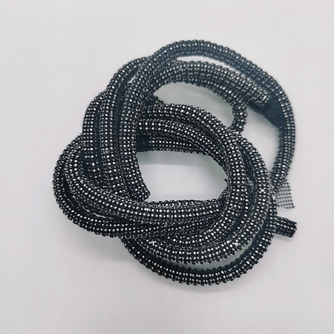 Diamante nero con rete nera da 3 cm e artiglio d'argento