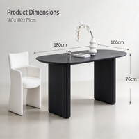 Table à manger noire en gros, écologique, durable, minimaliste, avec base cannelée pour la maison et la restauration