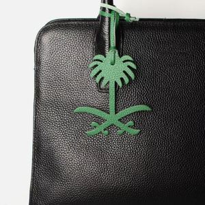 Colgante de mapa de Arabia Saudita, espada árabe y palmera, amuleto para bolso, accesorio de llavero de PU - Product Image 4