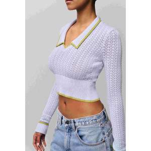 เสื้อครอปถักสำหรับผู้หญิง แขนยาว คอวี คัลเลอร์บล็อค ผ้าเนื้อนุ่ม ความหนาปกติ แขนเสื้อแบบปกติ - Product Image 5