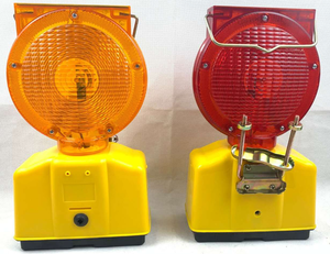 Vente en gros de feux clignotants à LED solaires pour <span class=keywords><strong>la</strong></span> sécurité routière - Product Image 6