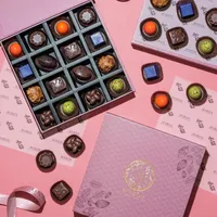 Boîte d'emballage en papier kraft de luxe pour truffes au chocolat de qualité alimentaire, boîte cadeau haut de gamme pour solutions d'emballage de desserts