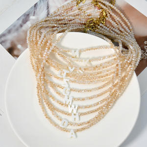 Collier ras du cou en perles de cristal pour femmes Collier ras du cou avec lettre initiale en coquillage Boho Summer Beach Layering Choker for Women Girls - Product Image 3