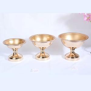 Luxury <b>Gold</b> Metal Mini Pedestal Vase High Quality Wedding Table <b>Decorations</b> and Compote Pot for Weddings and Events - Product Image 4
