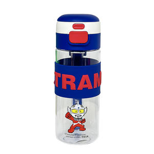 Gobelet pop-up double Ultraman avec paille pour enfants de 4 ans et plus, design droit, unité individuelle - Product Image 1