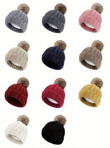 Bonnet d'hiver en acrylique vierge avec logo brodé personnalisé pour femme, enfant, bébé, avec pompon et doublure polaire - Product Image 2