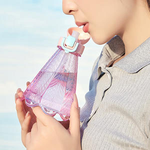 <span class=keywords><strong>Mini</strong></span> taza de paja de bádminton creativa para estudiantes, Fitness al aire libre, nueva taza de agua bonita transfronteriza para beber directamente - Product Image 1