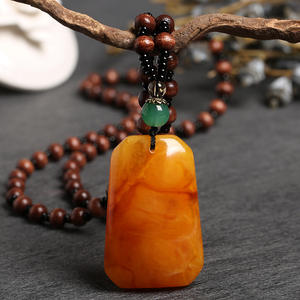 Kalung Liontin Pixiu Amber Kuning Gaya Etnik Baru Rantai Panjang Manik-Manik Kayu untuk Pria Wanita Kalung Tetesan Air Lilin Lebah - Product Image 2