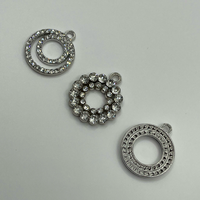 Clous de cravate en cristal multi-design argenté brillant, entretoises rondes creuses en strass pour embellissement de robes et tenues décontractées