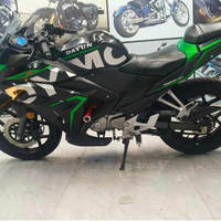 Motocyclette Dayun 250 Sport d'occasion, excellent état. Moteur EFI 250cc, faible kilométrage, entièrement fonctionnel.