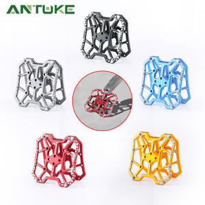Pédale de vélo Antuke en alliage d'aluminium pour VTT, sans clip, avec broches antidérapantes et design multi-trous - Product Image 2