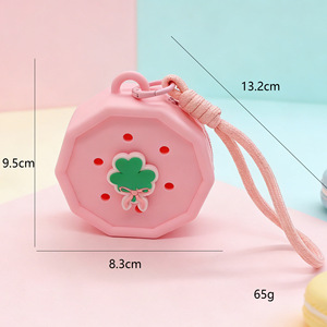 Porte-clés DIY en silicone avec trou, mini porte-monnaie nuage triangulaire, étui portable pour écouteurs, breloque de sac pour enfants et filles, cadeau d'anniversaire - Product Image 4