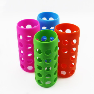 Housse de protection en silicone pour bouteille d'eau, résistante et durable, pour smoothies et boissons - Product Image 3