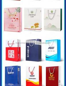 Sacs en papier carton blanc écologiques de luxe 250 g/m² avec logo personnalisé estampé or et poignée longue pour emballage de bijoux - Product Image 6