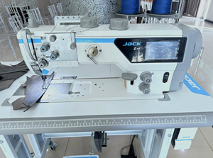 Nouvelle machine à coudre industrielle JACK Z7 multi-tissus à point noué triple transport, robuste - Product Image 3