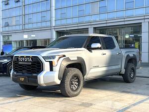 <span class=keywords><strong>Toyota</strong></span> <span class=keywords><strong>Tundra</strong></span> 3.5T Automatique <span class=keywords><strong>2022</strong></span> d'occasion, double turbo, spécifications américaines, cabine double, conduite <span class=keywords><strong>à</strong></span> gauche, haute performance, capacité de remorquage supérieure au <span class=keywords><strong>Toyota</strong></span> Hilux - Product Image 1