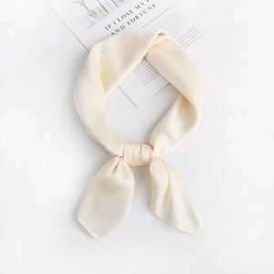 <span class=keywords><strong>Foulard</strong></span> personnalisé en <span class=keywords><strong>satin</strong></span> pour femmes <span class=keywords><strong>cheveux</strong></span> <span class=keywords><strong>foulard</strong></span> en soie couleur unie bandana pour la <span class=keywords><strong>nuit</strong></span> enveloppement des <span class=keywords><strong>cheveux</strong></span> dormir - Product Image 3