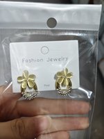 Anting Tusuk Bunga Zirkon Lapis Emas Klasik Trendi Model Mata Kucing Silver Needle dari Paduan Seng untuk Wanita, Hadiah Pernikahan, Pesta
