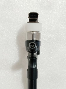 Заводская цена. Новые форсунки Common Rail 295050-0460 23670-39365 для дизельных двигателей Toyota 1KD-FTV 3.0L. - Product Image 6