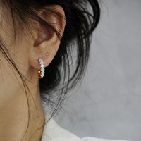 Boucles d'oreilles en or 18 carats deux tons blanc et jaune en forme d'éventail avec diamant
