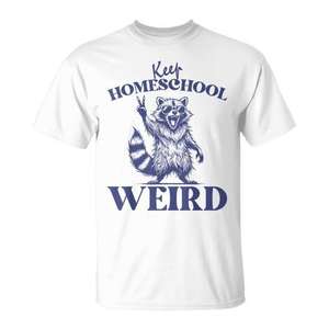 Camiseta Keep Homeschool Weird Raccoon con diseño retro para mamá de homeschooling - Product Image 1