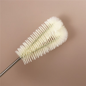 JY1605 Eco-friendly Wooden Pole Long Wooden Hanger with Pure Water <strong>Bottle</strong> <strong>Brush</strong> Made From PP Material 70g - Product Image 6