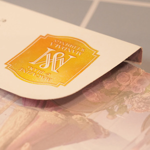 Dossier en papier kraft écologique avec logo imprimé sur mesure, dossier à 2 poches pour documents, idéal pour les cadeaux promotionnels - Product Image 1