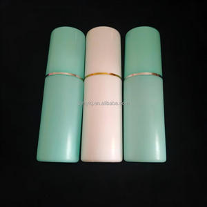 Spray detergente ecologico per lenti da 2 floz in flacone di plastica per occhiali da vista e da sole - Product Image 5