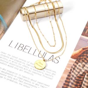 Collier en or 18 carats à double chaîne, pendentif pour femme, collier lettre en or pas cher - Product Image 1