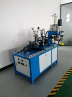 Machine à mousser le polyuréthane pour la fabrication automatique de coussins de siège de canapé, de coussins de chaise de bureau, de sacs chimiques et de bois