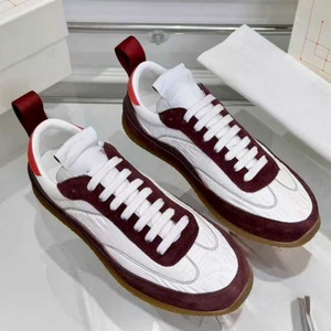 Chaussures de sport en cuir véritable avec maille respirante anti-odeur, même style que la marque, élégantes chaussures à lacets à semelle épaisse - Product Image 4