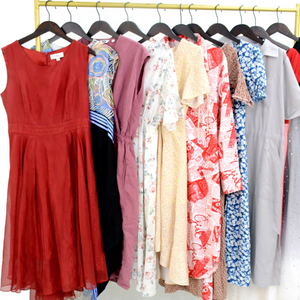 Robes décontractées d'<span class=keywords><strong>occasion</strong></span> de haute qualité pour femmes, styles variés, en balles pour la vente en gros – Vêtements usagés à bas prix pour l'été - Product Image 4