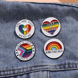 Broche métal arc-en-ciel créative Just Love coeur coloré vous êtes en sécurité avec moi rond arc-en-ciel né de cette façon Badge Punk broches bijoux - Product Image 2