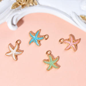 J - Colgante de Estrella de Mar Colorida con Circonitas y Baño de Oro para Niños, Estilo Clásico, Superventas, Accesorios de Joyería DIY con Esmalte, Pequeño Colgante - Product Image 4