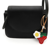 Porte-clés mignon fraise rouge en cuir PU, breloque de téléphone en forme de fruit, sangle cousue main, fleur marguerite, breloque de sac mignonne, pendentif de rétroviseur