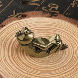تماثيل ضفادع نائمة من النحاس الصلب بتصميم عتيق، زينة طاولة إبداعية، حيوانات أليفة للشاي على شكل ضفادع، ديكورات عتيقة، منتجات نحاسية بالجملة - Product Image 5