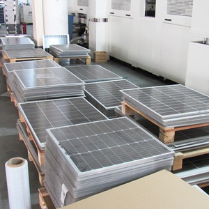 Mono <span class=keywords><strong>Panel</strong></span> <span class=keywords><strong>Solar</strong></span> Uso en el hogar Paneles solares <span class=keywords><strong>550W</strong></span> Paneles solares en venta - Product Image 5