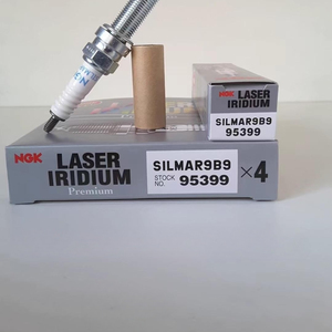 도매 원래 NGK 오토바이 스파크 플러그 95399 SILMAR9B9 OEM 920700047 920700720 가와사키 닌자 250 2018.2- /Z250 2019.3-