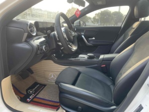 <span class=keywords><strong>Mercedes</strong></span>-Benz <span class=keywords><strong>Classe</strong></span> <span class=keywords><strong>A</strong></span> d'occasion <span class=keywords><strong>2020</strong></span> A200L Sport Sedan pour l'exportation - Product Image 4