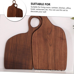 Planche à découper en bois de noyer avec poignée, plateau de service pour steak en bois massif, forme irrégulière, pour les fêtes - Product Image 2