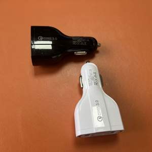Новый тренд 35 Вт Тип C QC3.0 Быстрая зарядка <span class=keywords><strong>3</strong></span> порта автомобильное зарядное устройство адаптер - Product Image 4